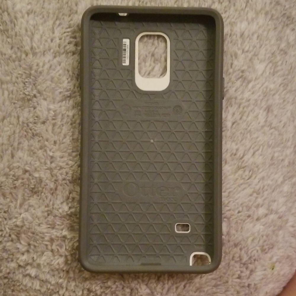 Otter Box Case - Picture 2 of 2